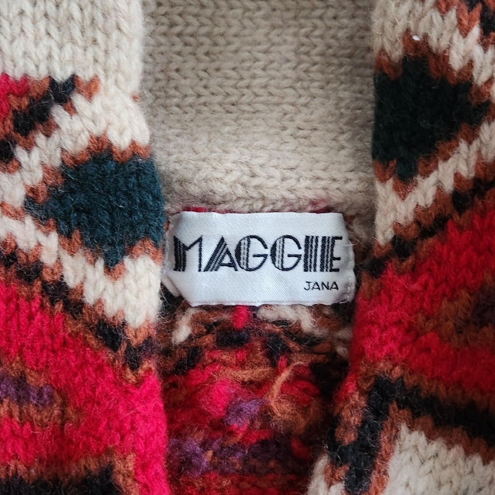 Vintage Red and Cream Geometric Shawl Collar Cardigan - Picture 10 of 10